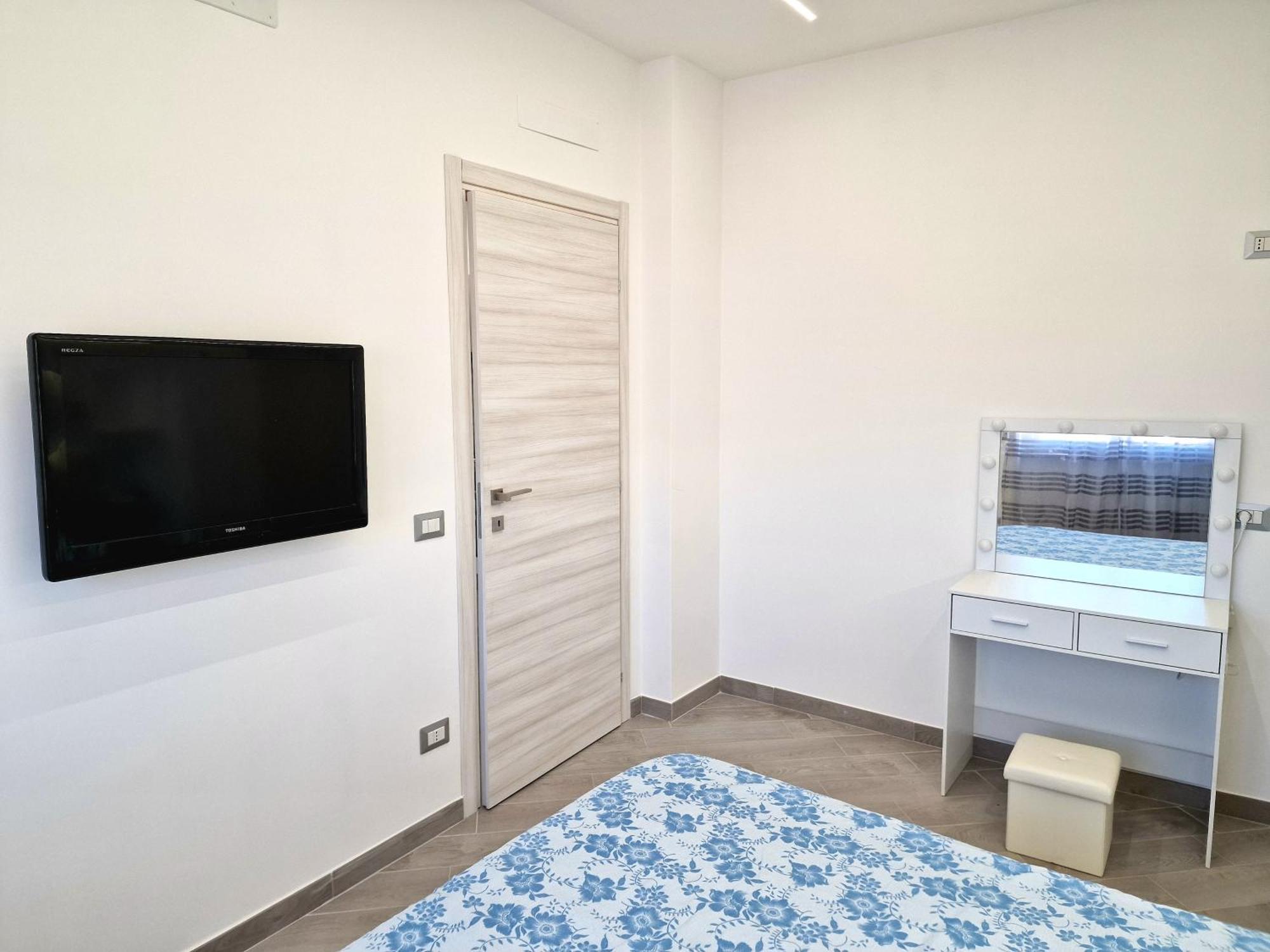Tower Apartments Terracina Buitenkant foto
