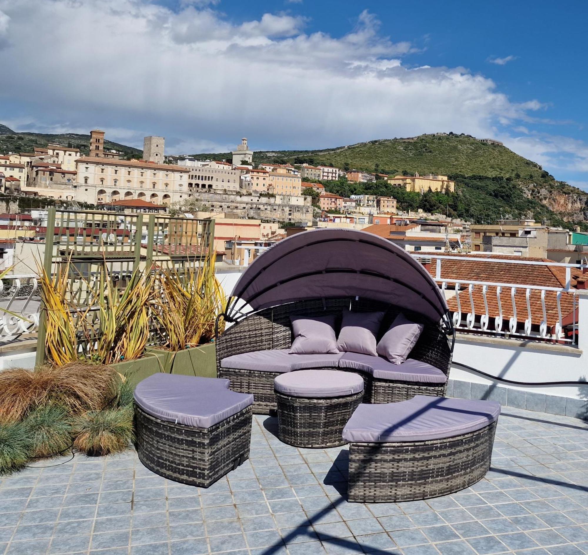 Tower Apartments Terracina Buitenkant foto